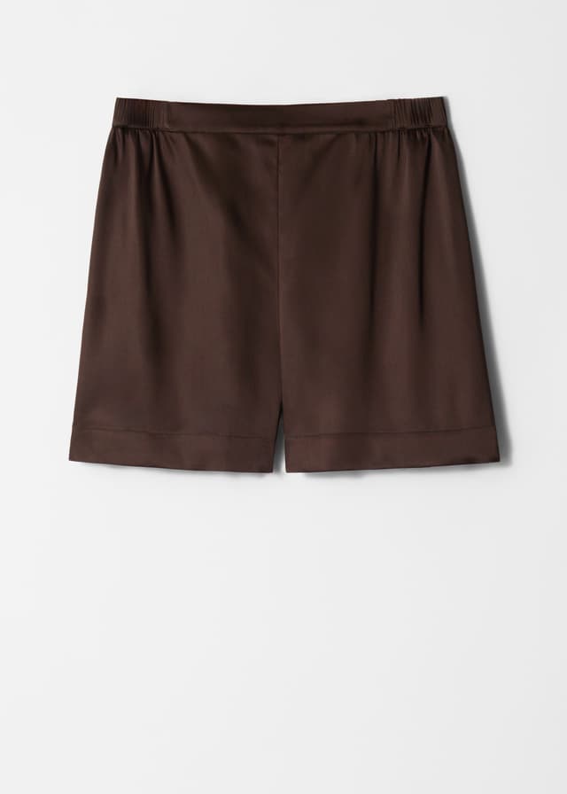 Dra-på-shorts i satin